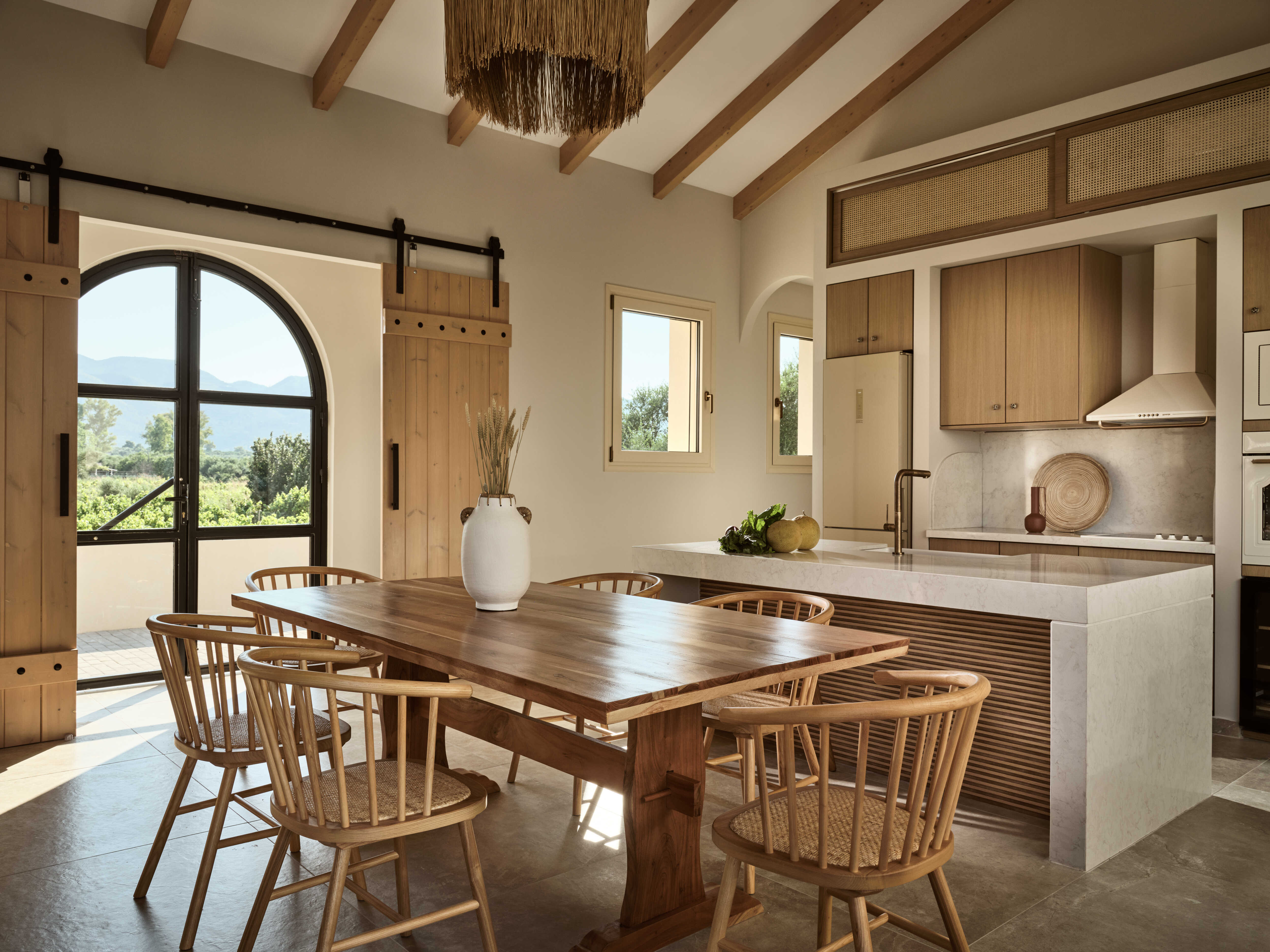 Kitchen / Dining Table